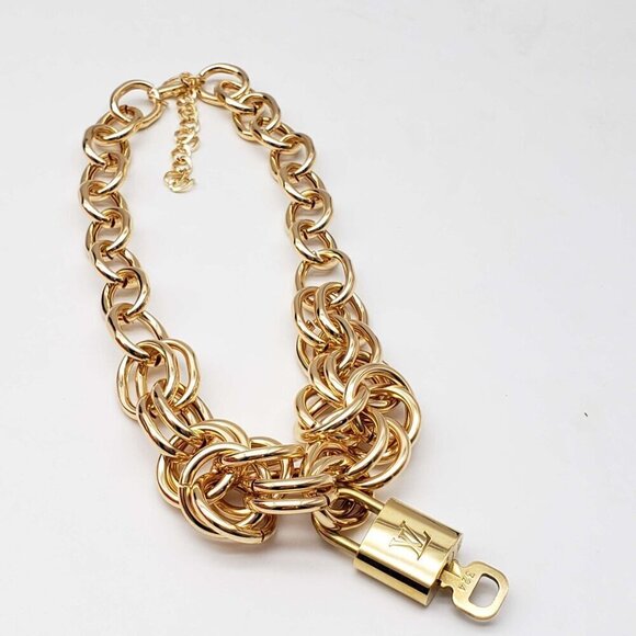 Authentic Louis Vuitton Lock and Key Gold Color with Gold Plated Chain Necklace - Picture 6 of 9